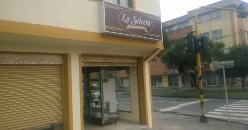PANADERÍA LA SELECTA CALLE 75 74D CON 43 PANADERÍA LA SELECTA CALLE 75 74D CON 43